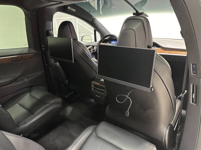 2019 Tesla Model X Long Range