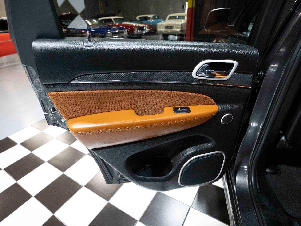 2019 Jeep Grand Cherokee 35