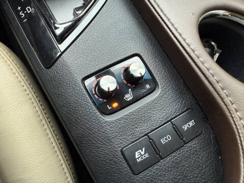 2018 Toyota Avalon Hybrid XLE Premium