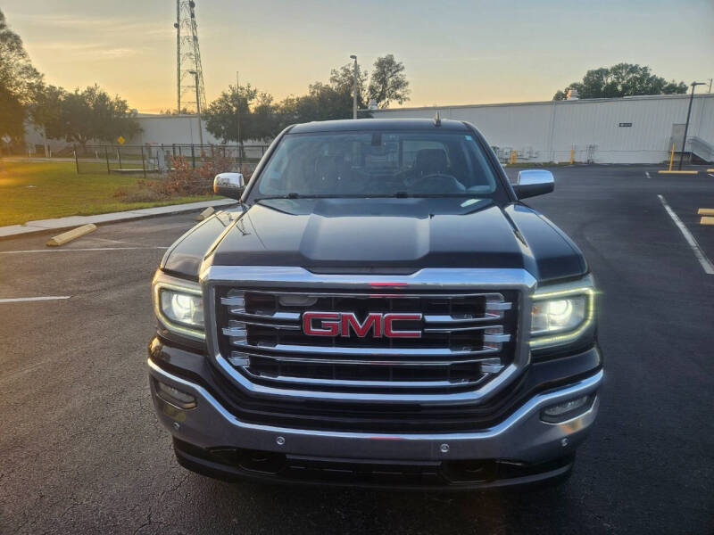 2017 GMC Sierra 1500 SLT photo 10