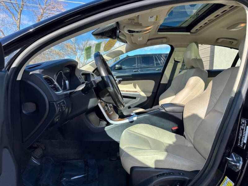 2018 Volvo S60 T5 Inscription Platinum