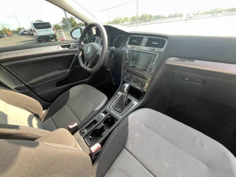 2016 Volkswagen e-Golf SE