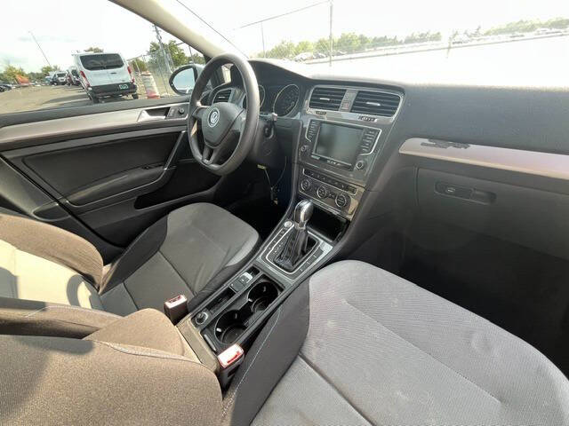 2016 Volkswagen e-Golf SE