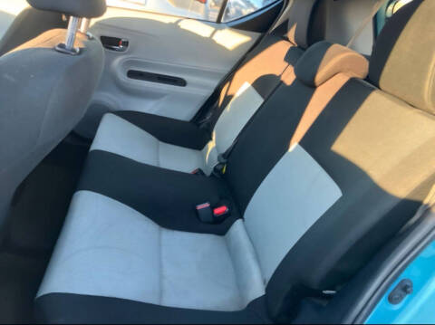 2012 Toyota Prius c Two