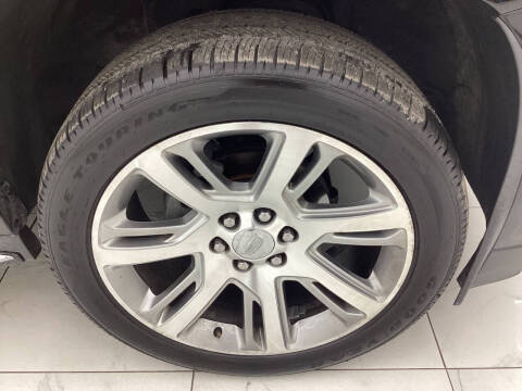 2017 Cadillac Escalade Luxury