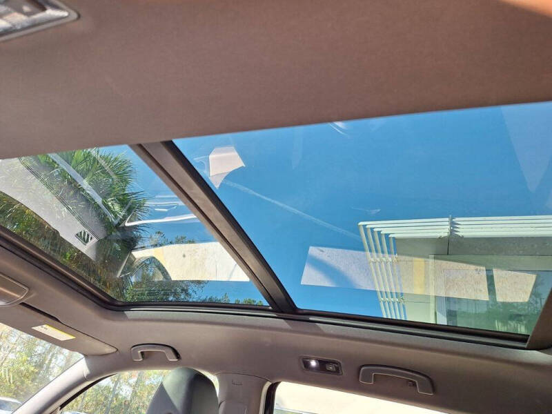 2022 Volkswagen Atlas Cross Sport V6 SE