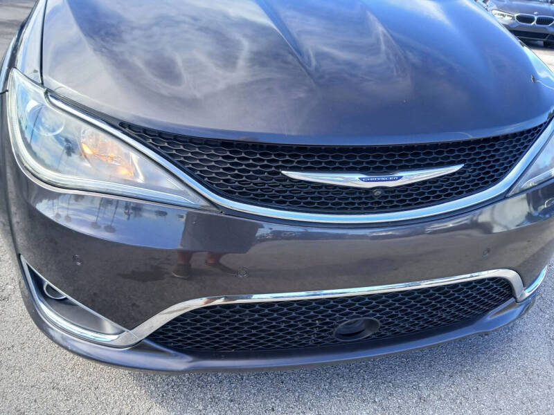 2020 Chrysler Pacifica Touring