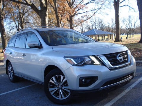 2018 Nissan Pathfinder for sale at Sunshine Auto Sales in Kansas City MO