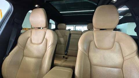 2021 Volvo XC60 Recharge T8 Inscription