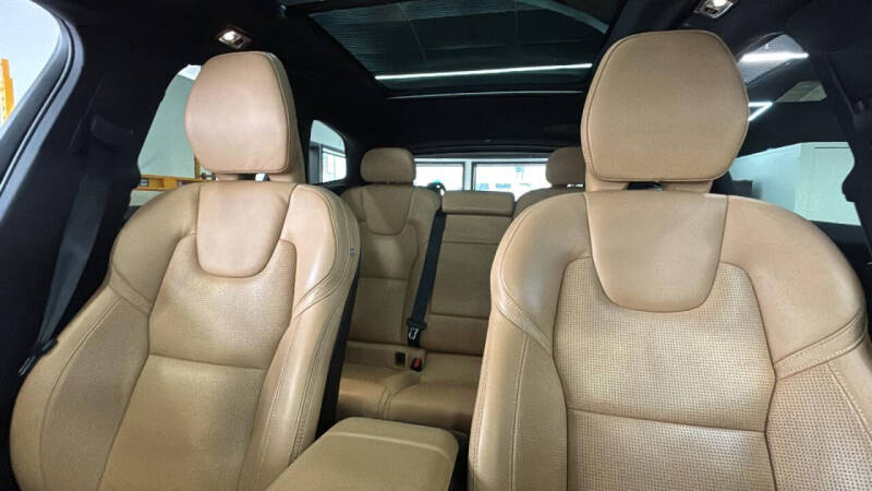 2021 Volvo XC60 Recharge T8 Inscription