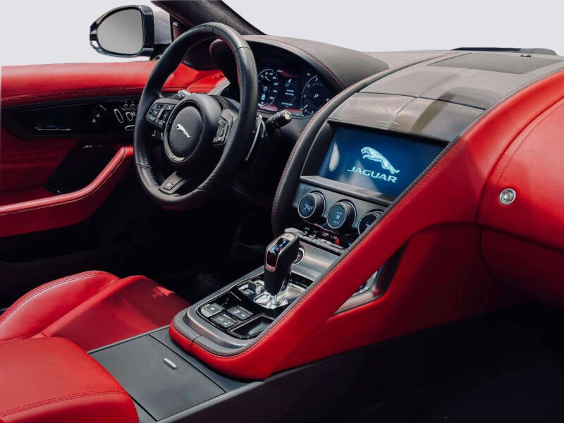 2024 Jaguar F-TYPE P575 R75