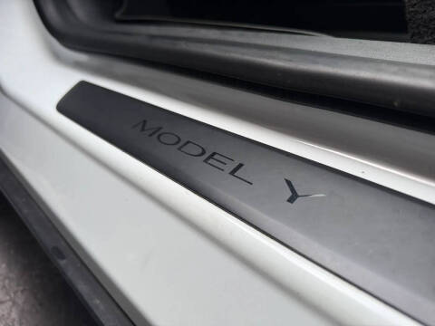 2022 Tesla Model Y Long Range
