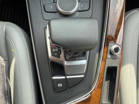 2019 Audi A4 quattro Premium 45 TFSI