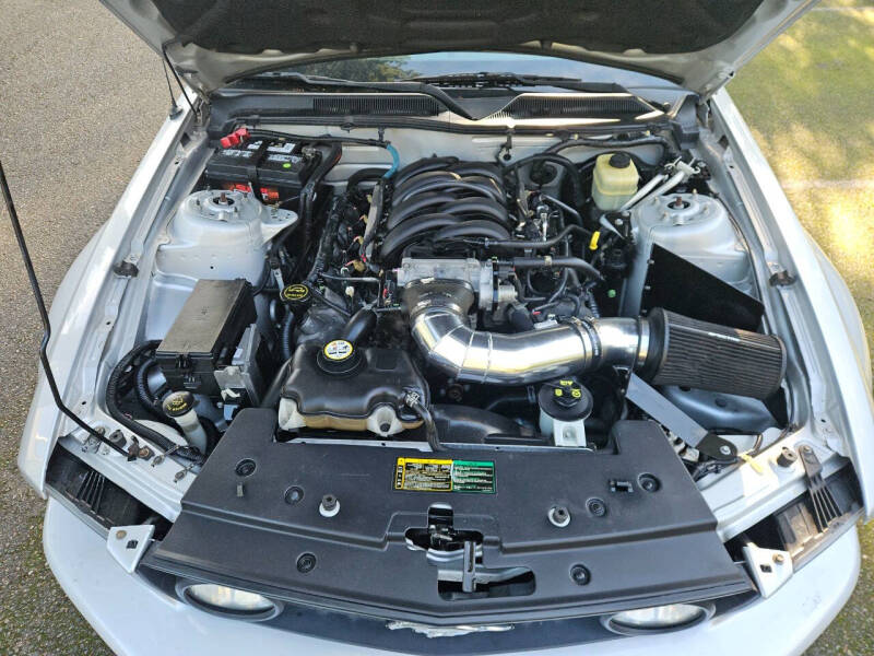 2006 Ford Mustang GT Deluxe