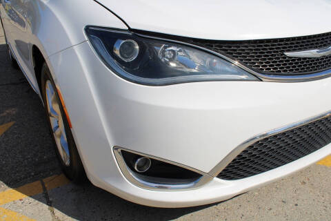 2018 Chrysler Pacifica Touring L Plus