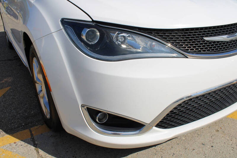 2018 Chrysler Pacifica Touring L Plus