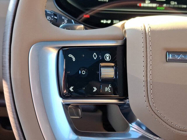 2025 Land Rover Range Rover P550e Autobiography