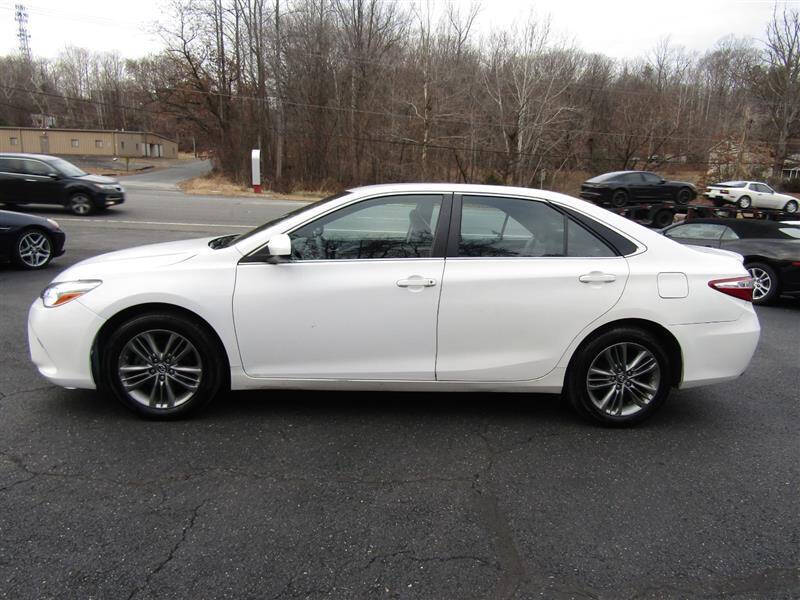 2016 Toyota Camry SE