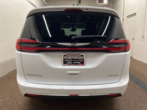 2024 Chrysler Pacifica Limited
