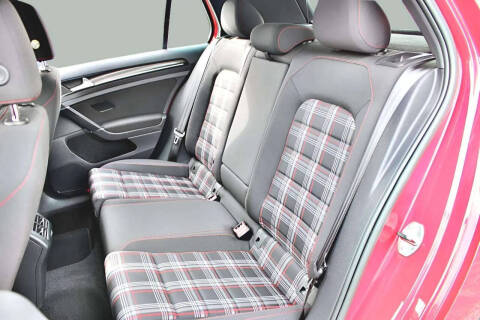 2017 Volkswagen Golf GTI S