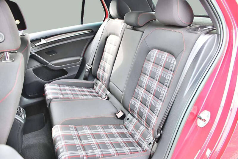 2017 Volkswagen Golf GTI S