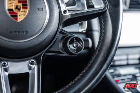 2017 Porsche 911 Carrera