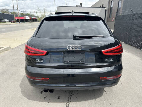 2015 Audi Q3 2.0T quattro Prestige