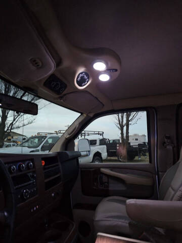 2013 Chevrolet Express Van 1500