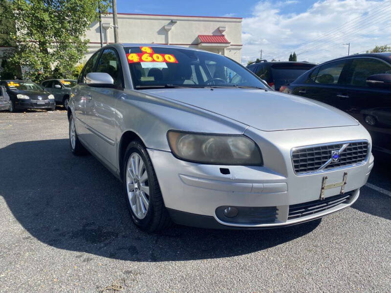 2004 Volvo S40 for sale at Auto Bella Inc. in Clayton NC