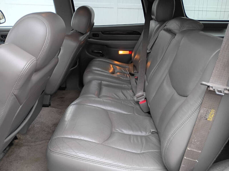 2003 Cadillac Escalade