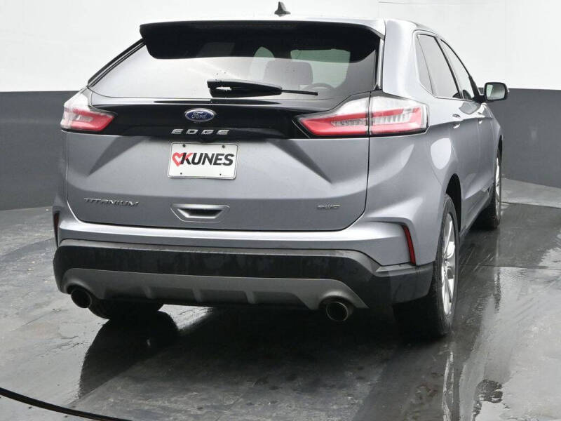 2022 Ford Edge Titanium