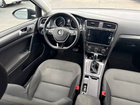 2019 Volkswagen e-Golf SE
