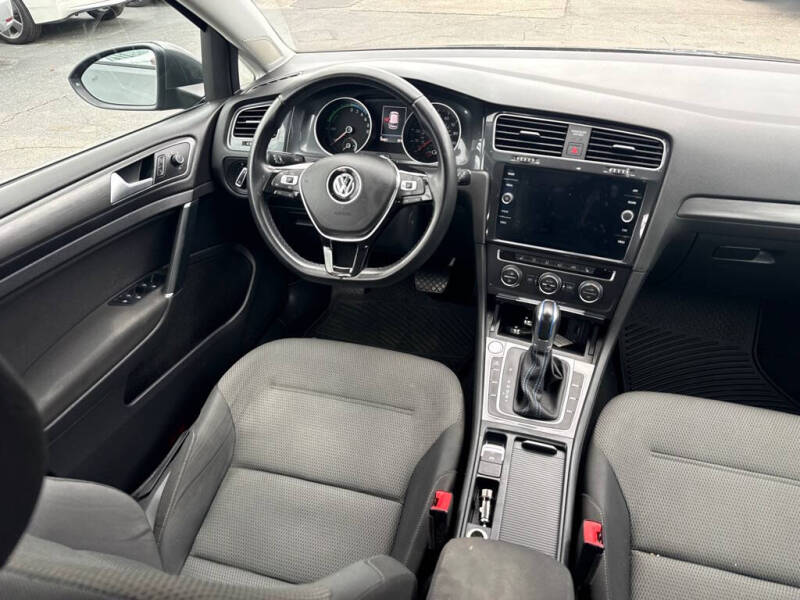 2019 Volkswagen e-Golf SE