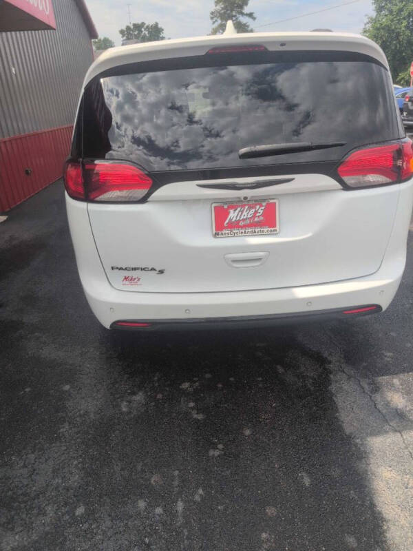 2018 Chrysler Pacifica Touring L Plus