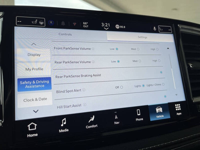 2026 Chrysler Pacifica Limited