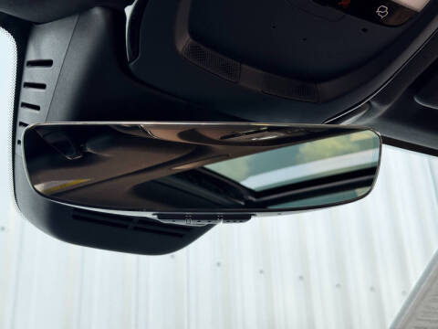 2023 Volvo XC60 B5 Ultimate Bright Theme