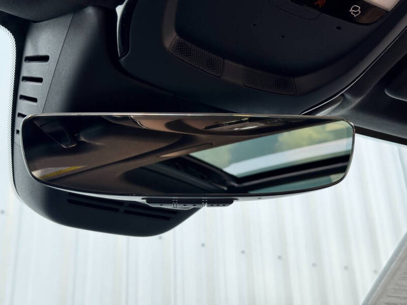 2023 Volvo XC60 B5 Ultimate Bright Theme