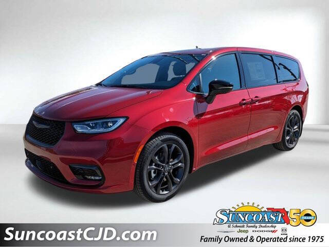 2026 Chrysler Pacifica Select