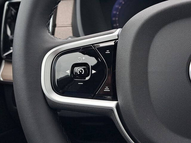 2026 Volvo XC90 T8 Plus 7P