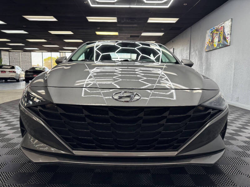 2021 Hyundai Elantra SE