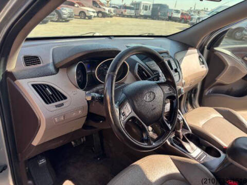 2015 Hyundai Tucson SE