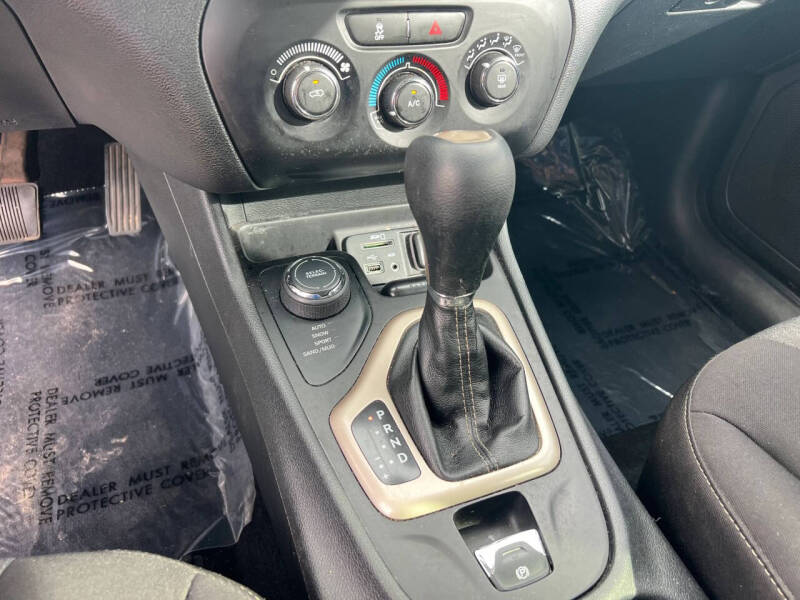 2014 Jeep Cherokee Sport