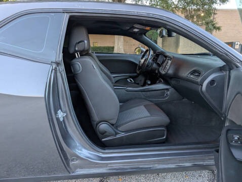 2022 Dodge Challenger SXT