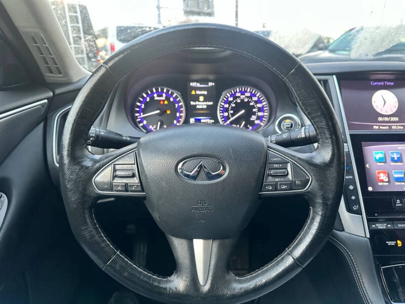 2015 Infiniti Q50
