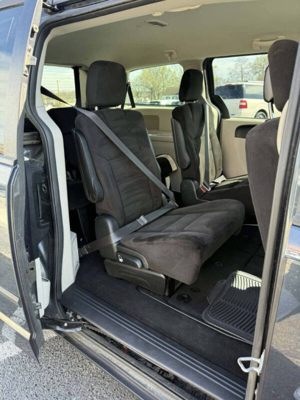 2014 Dodge Grand Caravan American Value Package