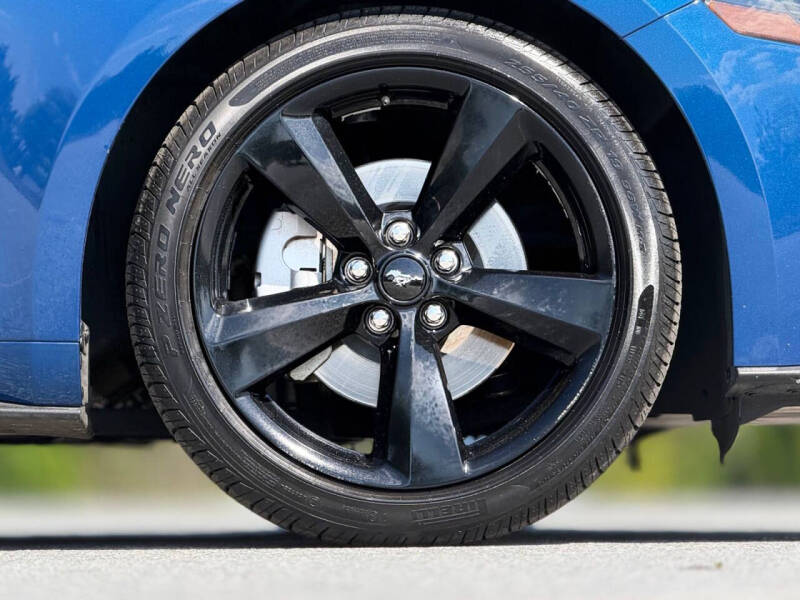 2022 Ford Mustang EcoBoost