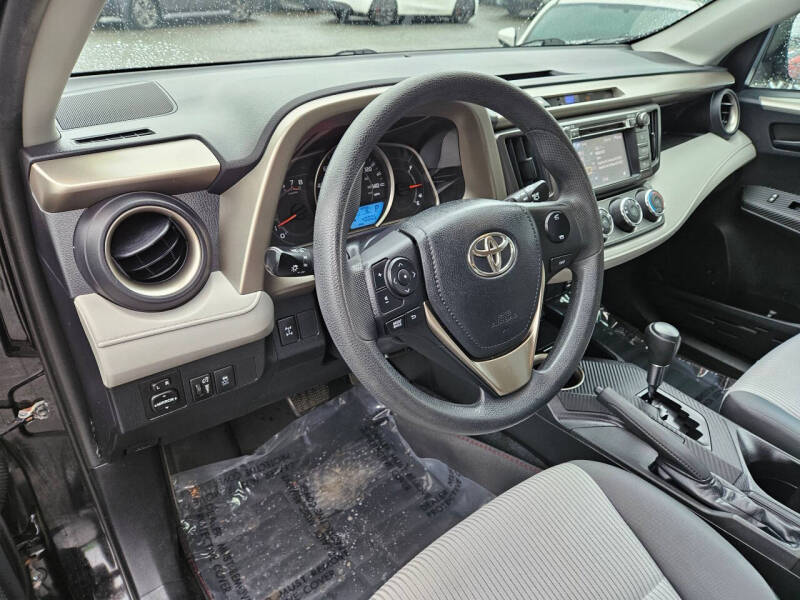 2013 Toyota RAV4 LE