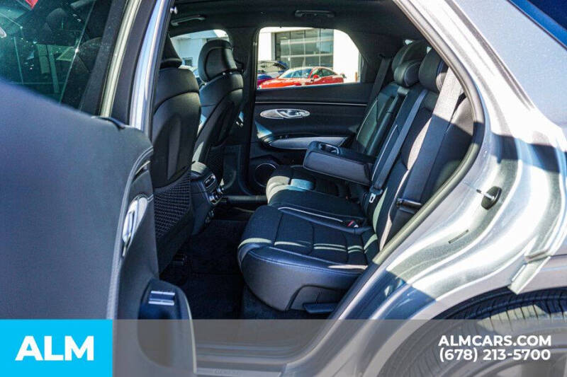 2024 Genesis GV70 2.5T Standard