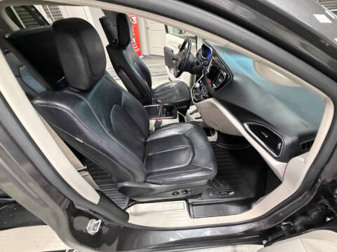 2018 Chrysler Pacifica Touring L Plus
