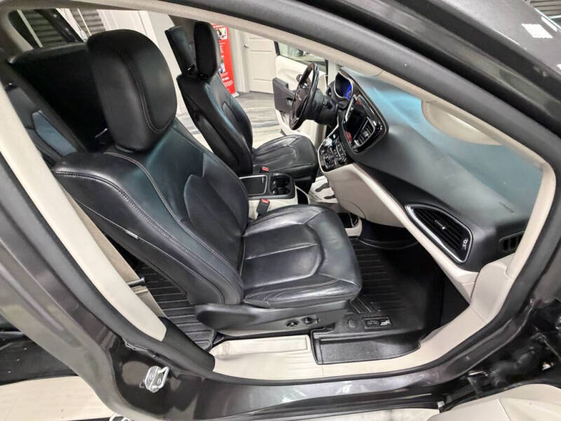 2018 Chrysler Pacifica Touring L Plus